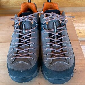 Men’s Kenetrek boots. Size 11M. Worn once. Bridget Low model.